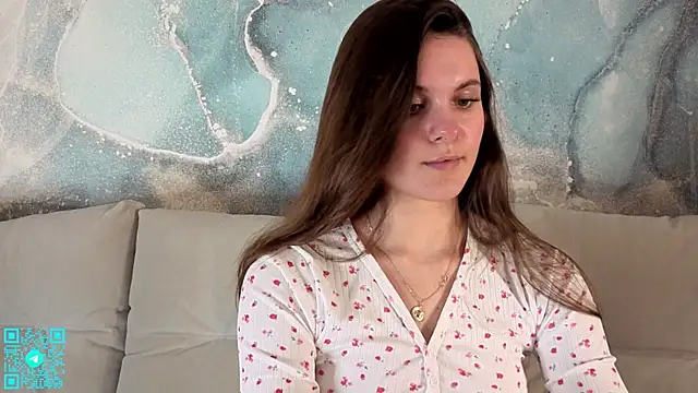 chloemilka online show from April 11, 2026, 6:23 pm