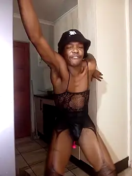 KinkyJ  online show from November 4, 2025, 11:26 pm