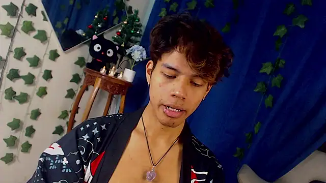 Kaoriimatsuii online show from November 27, 2025, 12:35 am