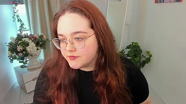 Snapshot of Neko_Moor chatting on October 16, 2025, 8:32 pm Neko Moor online show from October 16, 2025, 8:32 pm