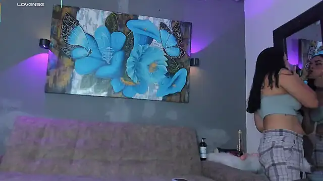 elizabeth lamer online show from April 2, 2026, 1:47 am