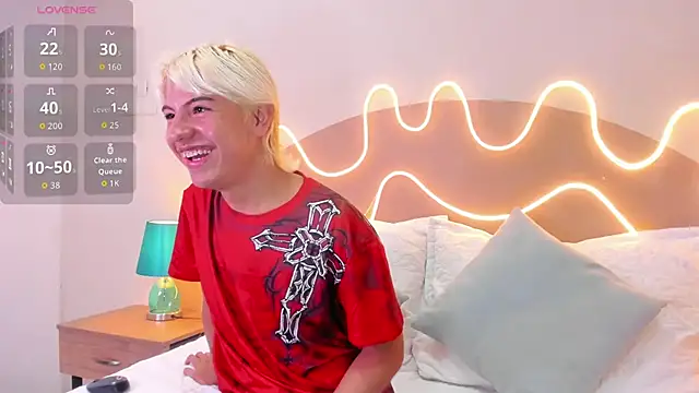 Enrrixxx  online show from October 4, 2025, 12:30 am