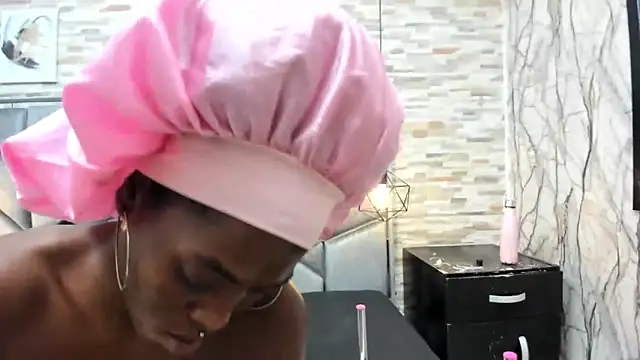 MELODY FIRE  online show from October 7, 2025, 1:41 pm