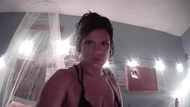 Snapshot of ovmilf chatting on October 20, 2025, 1:39 am ovmilf online show from October 20, 2025, 1:39 am