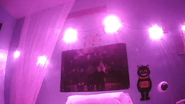 ovmilf online show from November 29, 2025, 7:11 am