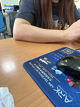 PhuongNhi21 online show from October 11, 2025, 1:49 am