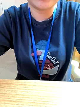 PhuongNhi21 online show from October 18, 2025, 3:20 am