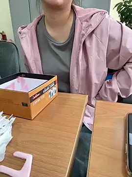 PhuongNhi21 online show from October 23, 2025, 1:38 am