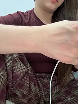 PhuongNhi21 online show from October 23, 2025, 1:43 pm