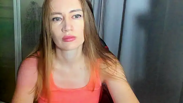 JessFoxxx online show from June 16, 2026, 2:47 am