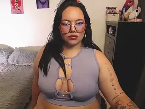 maily888  online show from October 2, 2025, 6:37 pm