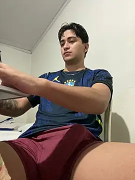 Tavinho067 online show from May 30, 2026, 12:41 am