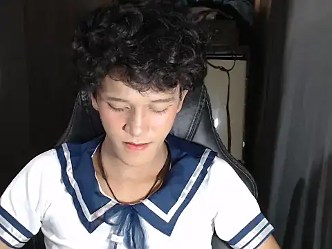 Snapshot of kenbigcockxx chatting on October 7, 2025, 3:20 pm kenbigcockxx online show from October 7, 2025, 3:20 pm