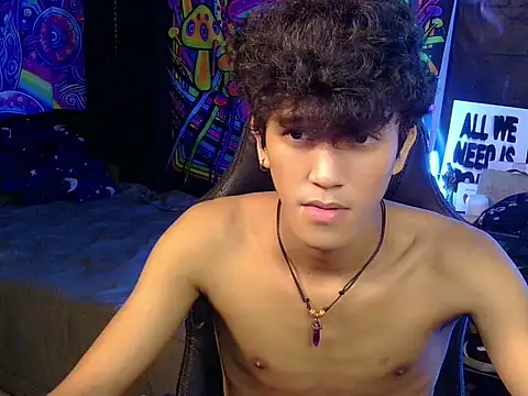 Snapshot of kenbigcockxx chatting on July 3, 2026, 4:46 pm kenbigcockxx online show from July 3, 2026, 4:46 pm