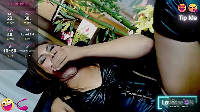 Snapshot of ts_catalheya14 chatting on October 6, 2025, 4:59 pm ts catalheya14 online show from October 6, 2025, 4:59 pm