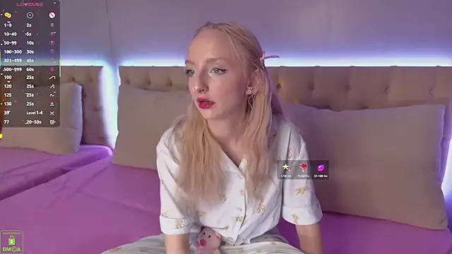 maya snow online show from October 15, 2025, 4:45 am