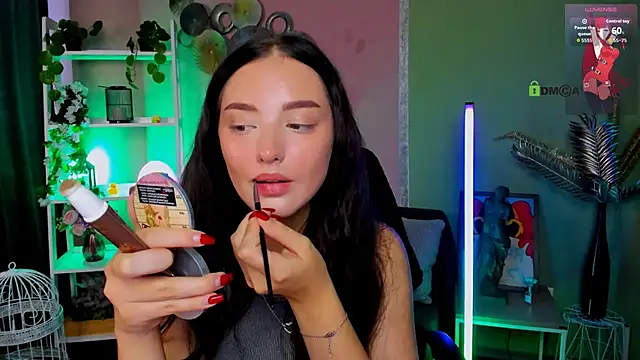 miki-niki online show from October 8, 2025, 8:34 am