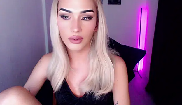 Alicegreenexx online show from May 21, 2026, 4:08 am