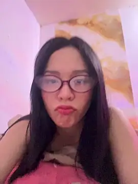 fuckingtwerk69 online show from November 18, 2025, 9:14 am