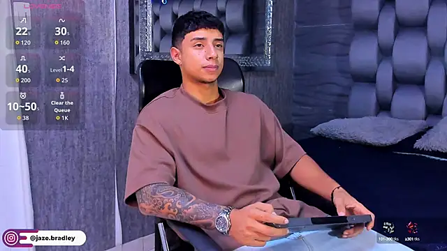 jaze bradley online show from October 7, 2025, 11:18 am