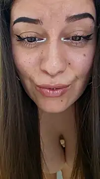 Snapshot of Larissa4U chatting on October 1, 2025, 9:15 am Larissa4U online show from October 1, 2025, 9:15 am