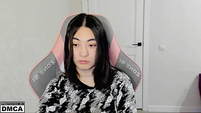 Snapshot of MeilideQian1 chatting on November 6, 2025, 5:25 pm MeilideQian1 online show from November 6, 2025, 5:25 pm