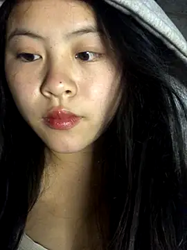 Snapshot of Tiiahpu chatting on November 30, 2025, 9:30 pm Tiiahpu online show from November 30, 2025, 9:30 pm