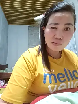 jienrrr online show from October 30, 2025, 12:23 am