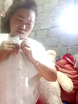 jienrrr online show from November 12, 2025, 12:44 am