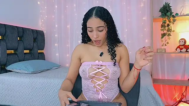 anitaglow online show from October 8, 2025, 9:01 pm