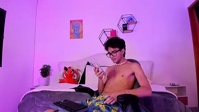 jin luna online show from October 7, 2025, 11:51 am