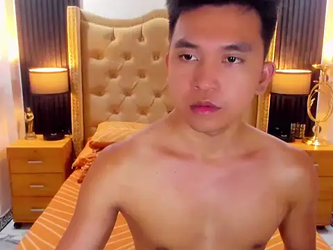 KingMateoGrey online show from April 7, 2026, 2:39 pm