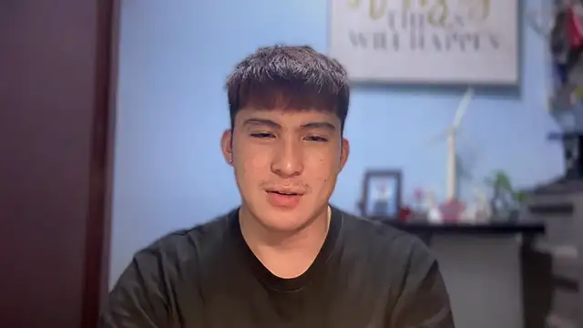 lovely jay online show from October 6, 2025, 2:58 pm