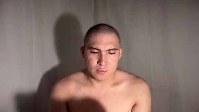 lovely jay online show from November 17, 2025, 2:12 pm