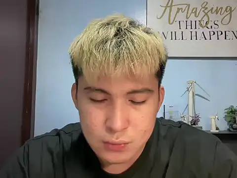 lovely jay online show from May 13, 2026, 3:42 pm