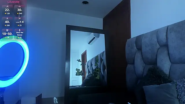 Nicky six333 online show from October 6, 2025, 3:20 pm