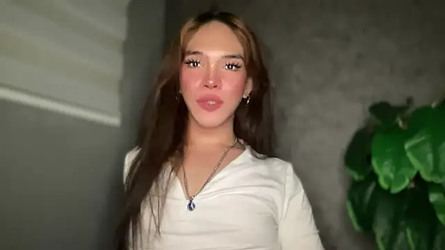 Misselliefayexxx online show from January 13, 2026, 8:03 pm