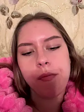 Tomyris yuki online show from November 3, 2025, 1:08 am