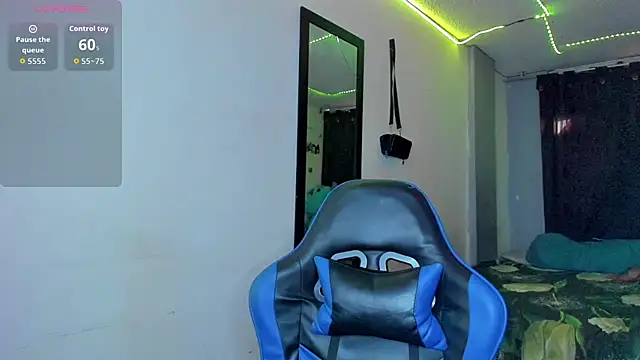 Jostin18 online show from December 15, 2025, 1:59 pm