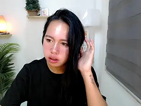 kimbratx online show from October 1, 2025, 10:49 pm