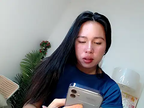 kimbratx online show from February 23, 2026, 10:40 pm