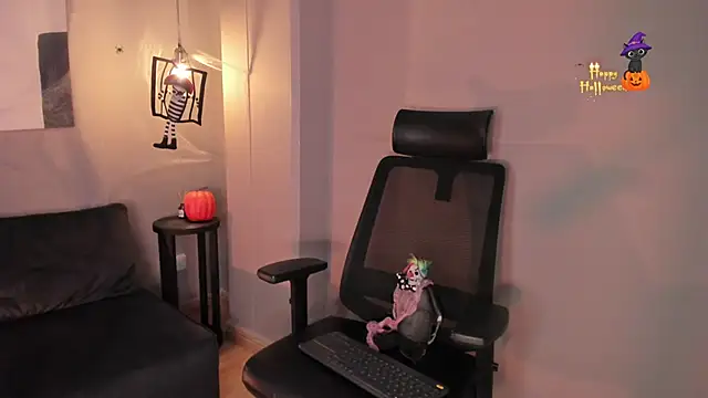 emily mars1 online show from October 9, 2025, 8:18 pm