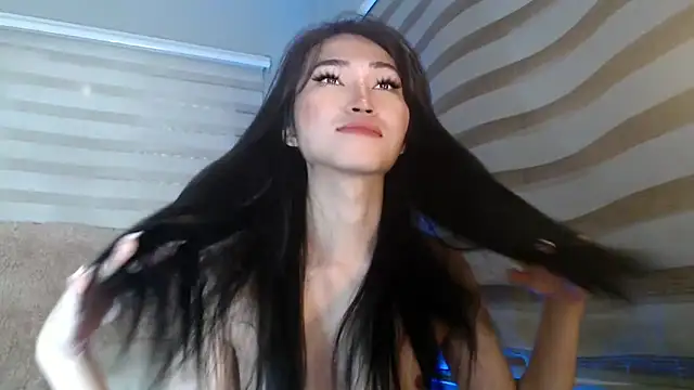 lovelychanel69xx online show from October 4, 2025, 10:52 pm