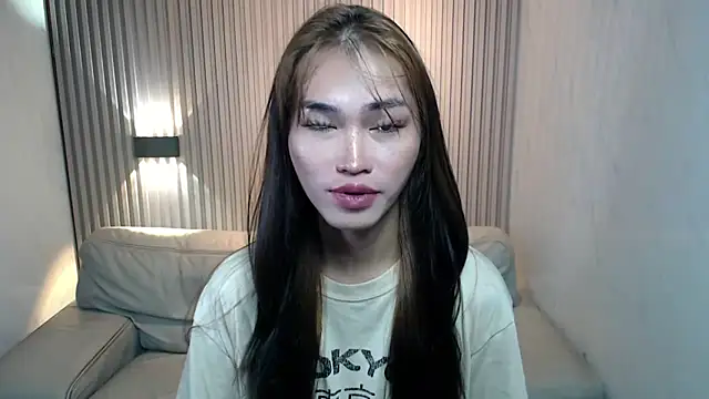 lovelychanel69xx online show from November 5, 2025, 10:43 pm