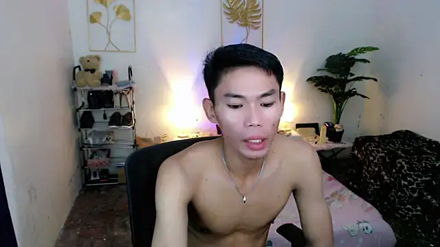 Snapshot of naughty_rence chatting on October 29, 2025, 9:00 am naughty rence online show from October 29, 2025, 9:00 am