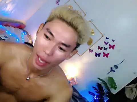 Snapshot of naughty_rence chatting on May 6, 2026, 10:20 am naughty rence online show from May 6, 2026, 10:20 am