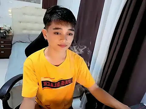 Snapshot of sexysam14 chatting on October 28, 2025, 6:28 am sexysam14 online show from October 28, 2025, 6:28 am