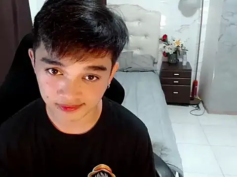 Snapshot of sexysam14 chatting on November 7, 2025, 7:52 am sexysam14 online show from November 7, 2025, 7:52 am