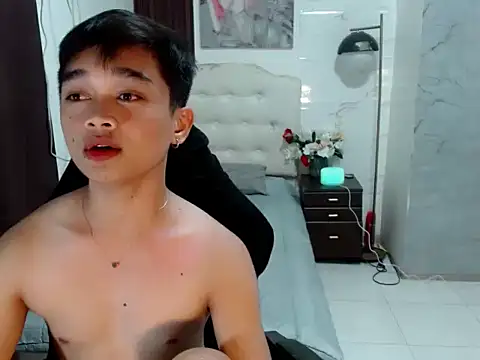 Snapshot of sexysam14 chatting on November 9, 2025, 10:46 am sexysam14 online show from November 9, 2025, 10:46 am