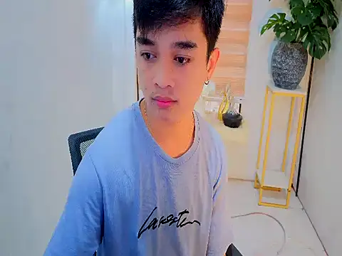 Snapshot of sexysam14 chatting on November 18, 2025, 4:06 am sexysam14 online show from November 18, 2025, 4:06 am